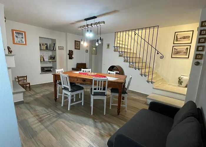 Holiday home Sassaia11 Arezzo